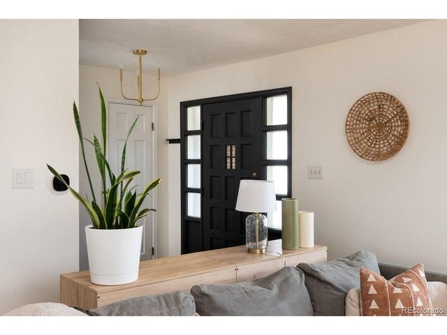 6053 Youngfield St, Arvada, CO 80004