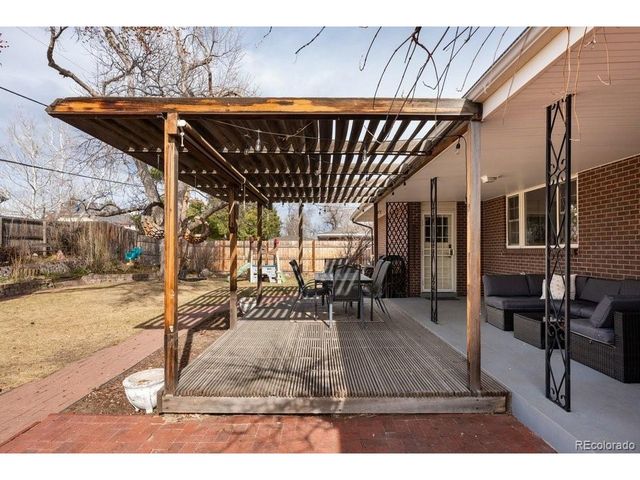 6053 Youngfield St, Arvada, CO 80004