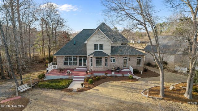 101 Raccoon Run, Washington, NC 27889