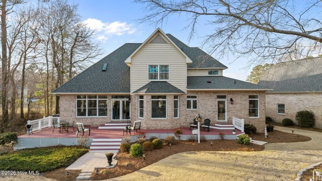 101 Raccoon Run, Washington, NC 27889
