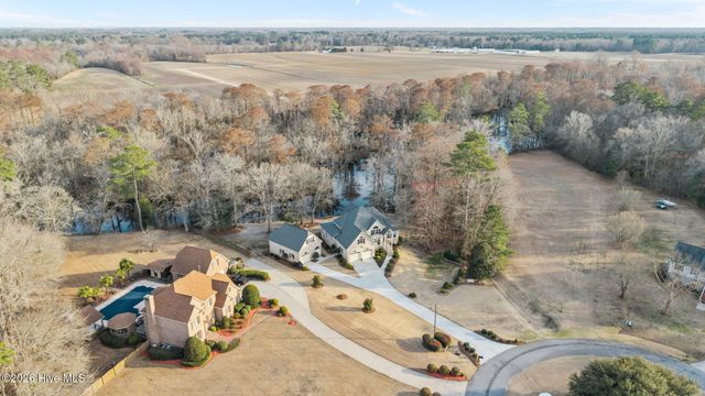 101 Raccoon Run, Washington, NC 27889