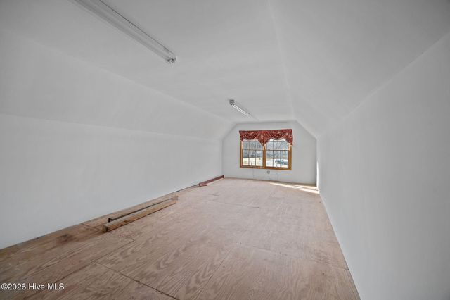 101 Raccoon Run, Washington, NC 27889