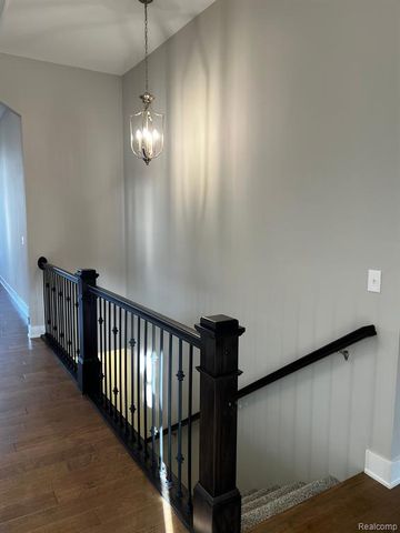 60657 Town Square Street, New Hudson, MI 48165