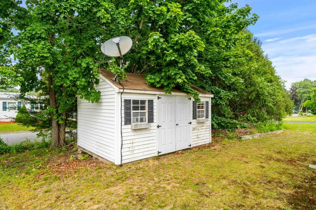 4 Alma Avenue, Salem, NH 03079