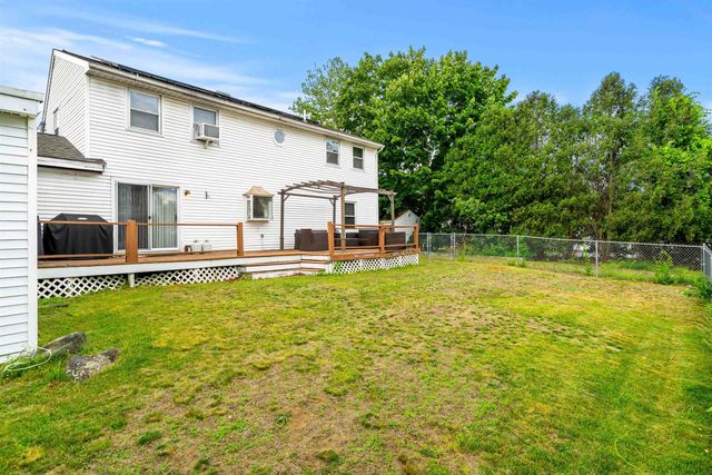 4 Alma Avenue, Salem, NH 03079