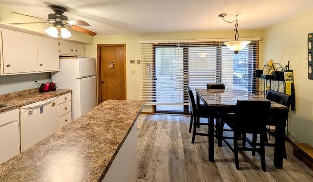 1235 W NICOLET CERCLE, Appleton, WI 54914