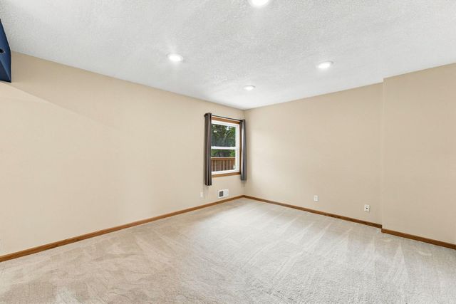 3996 Rahn Road, Eagan, MN 55122