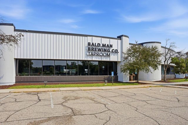 3996 Rahn Road, Eagan, MN 55122
