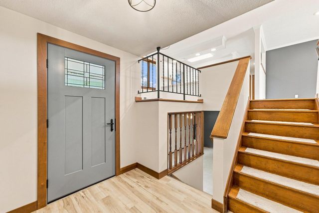 3996 Rahn Road, Eagan, MN 55122