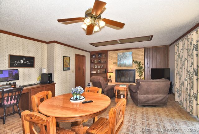 9452 E 460 Road, Claremore, OK 74017