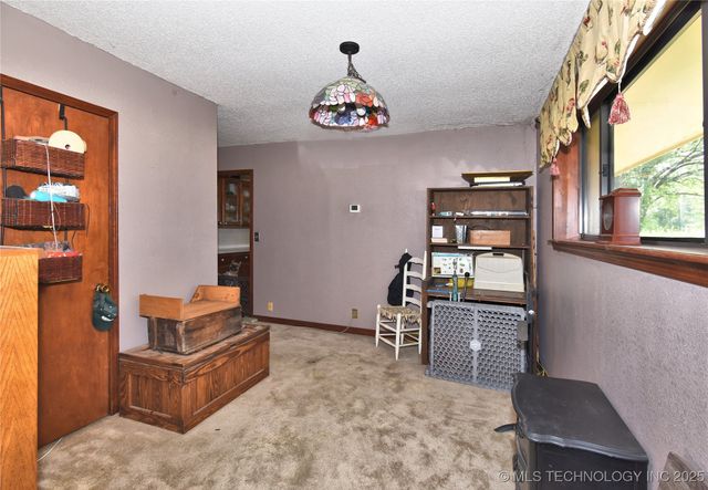 9452 E 460 Road, Claremore, OK 74017