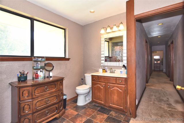 9452 E 460 Road, Claremore, OK 74017