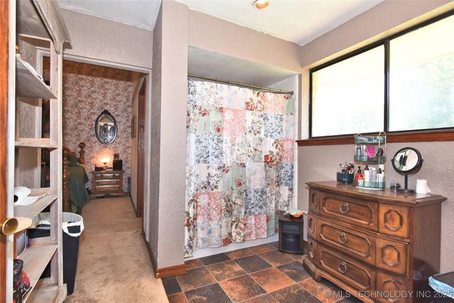 9452 E 460 Road, Claremore, OK 74017
