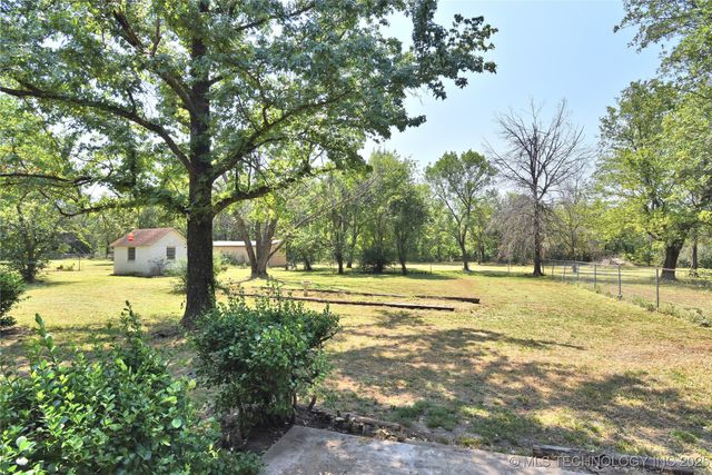 9452 E 460 Road, Claremore, OK 74017