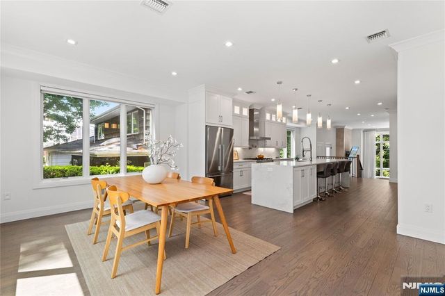 1480 15th Street B, Fort Lee, NJ 07024