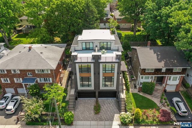1480 15th Street B, Fort Lee, NJ 07024