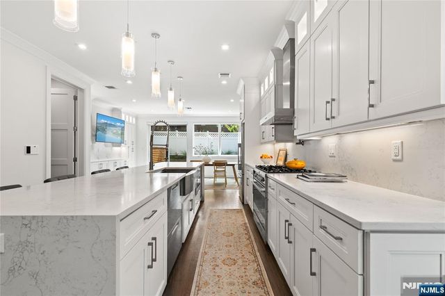 1480 15th Street B, Fort Lee, NJ 07024