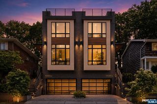1480 15th Street B, Fort Lee, NJ 07024