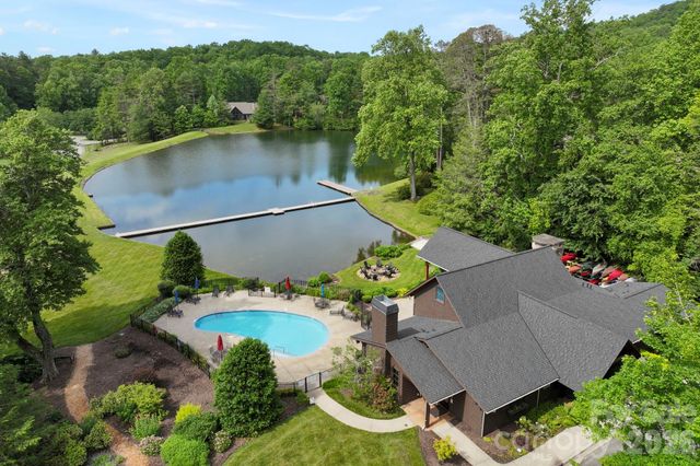169 Camptown Road, Brevard, NC 28712