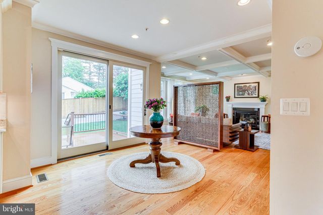 6109 KIRBY RD, Bethesda, MD 20817
