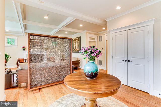 6109 KIRBY RD, Bethesda, MD 20817