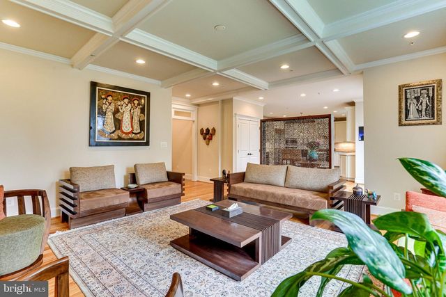 6109 KIRBY RD, Bethesda, MD 20817