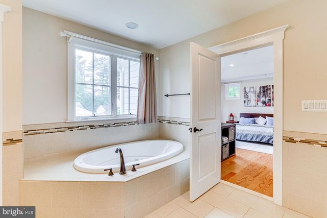 6109 KIRBY RD, Bethesda, MD 20817