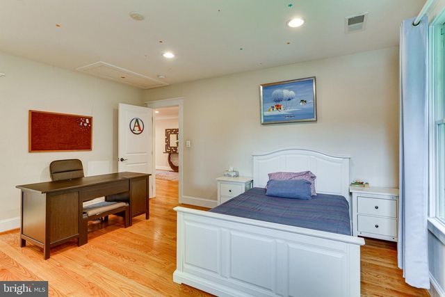 6109 KIRBY RD, Bethesda, MD 20817