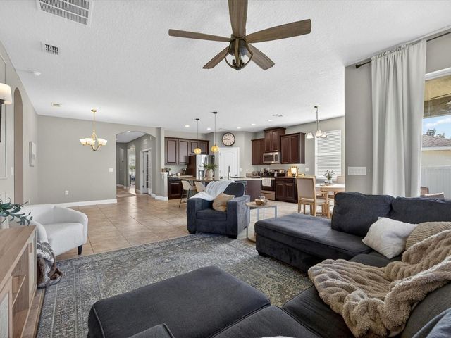 120 WHIRLAWAY DRIVE, Davenport, FL 33837