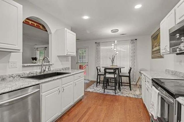 985 Under Ct, Sugar Hill, GA 30518