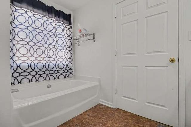 985 Under Ct, Sugar Hill, GA 30518