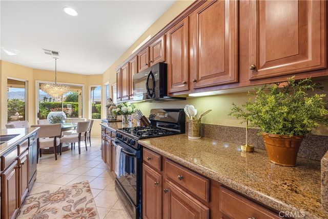 78122 Vinewood, Palm Desert, CA 92211