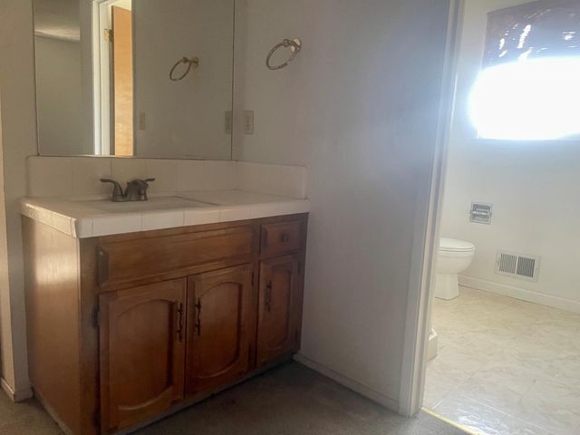 2901 Hagen Way, Modesto, CA 95355