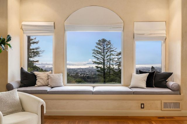 6257 6257 Virgo Rd, Oakland, CA 94611