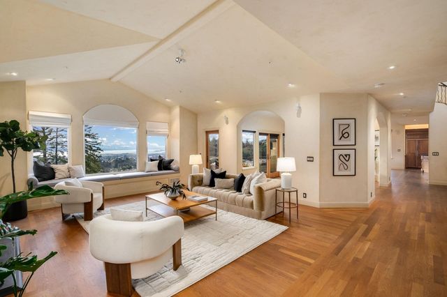 6257 6257 Virgo Rd, Oakland, CA 94611