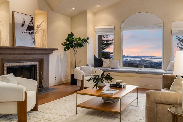 6257 6257 Virgo Rd, Oakland, CA 94611