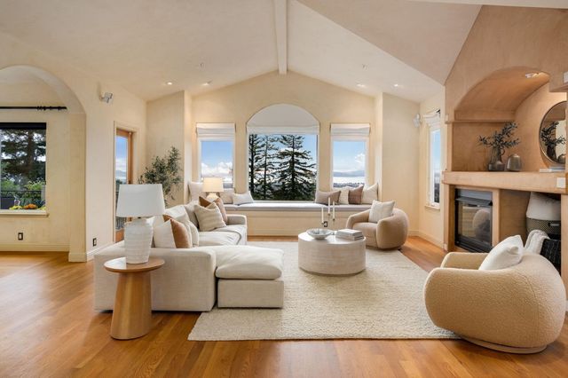 6257 6257 Virgo Rd, Oakland, CA 94611