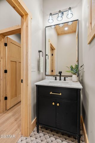 2221 Legend Drive, Sevierville, TN 37876