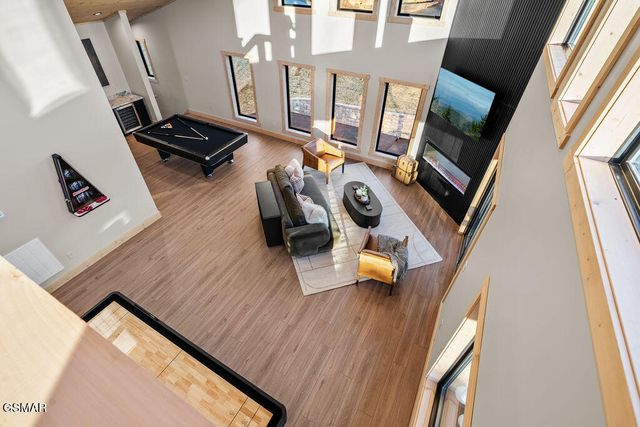 2221 Legend Drive, Sevierville, TN 37876