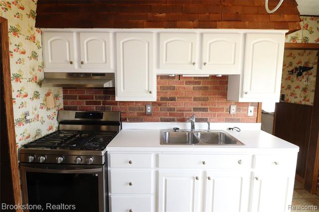 1787 S Pasadena Avenue, Ypsilanti, MI 48198