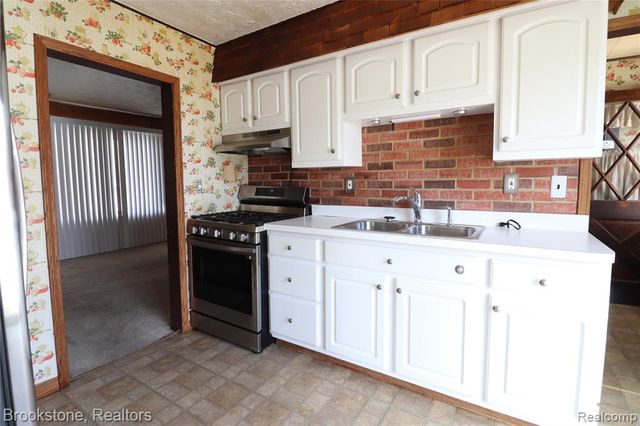 1787 S Pasadena Avenue, Ypsilanti, MI 48198