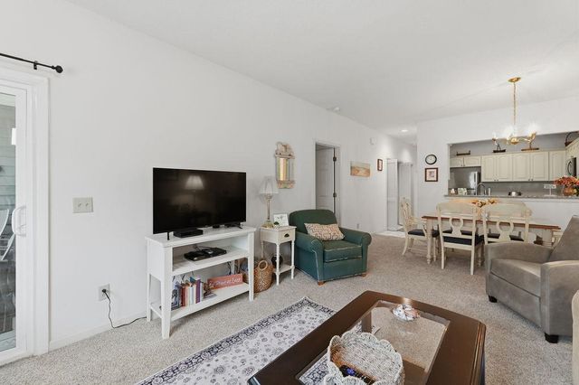 800 Castleford Cir Apt 1C, Myrtle Beach, SC 29572