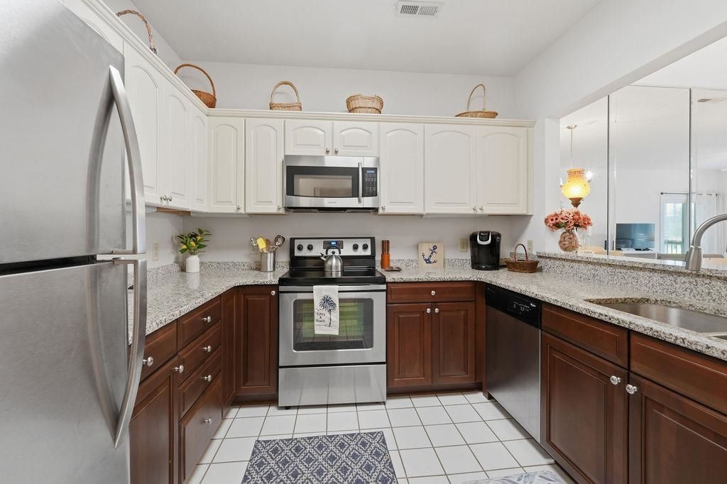 800 Castleford Cir Apt 1C, Myrtle Beach, SC 29572 — photo 4