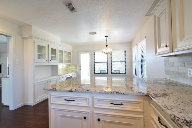 179 April Waters Drive N, Conroe, TX 77356