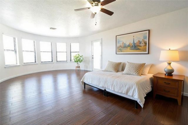 179 April Waters Drive N, Conroe, TX 77356