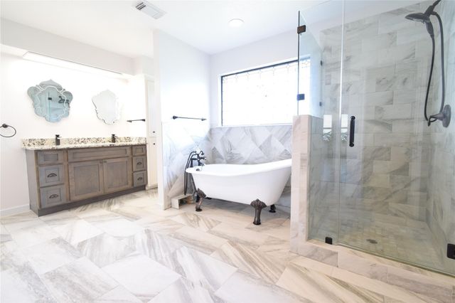 179 April Waters Drive N, Conroe, TX 77356