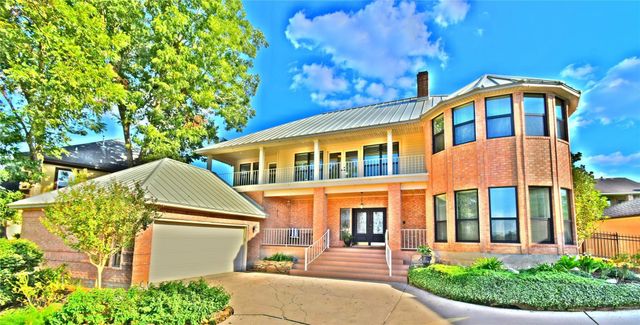 179 April Waters Drive N, Conroe, TX 77356