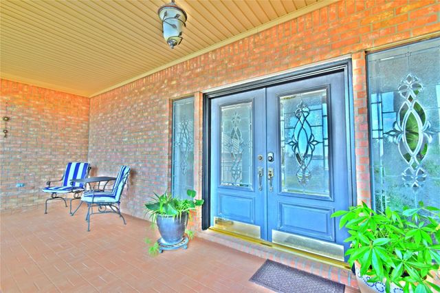 179 April Waters Drive N, Conroe, TX 77356