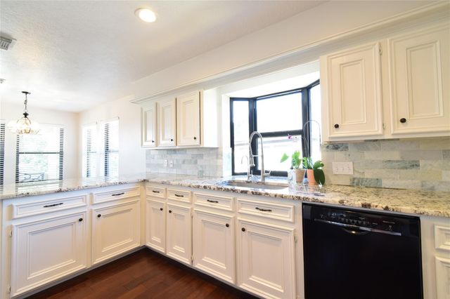 179 April Waters Drive N, Conroe, TX 77356