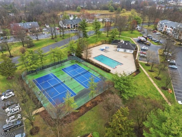 48 Taylor Dr, Franklin Twp., NJ 08823